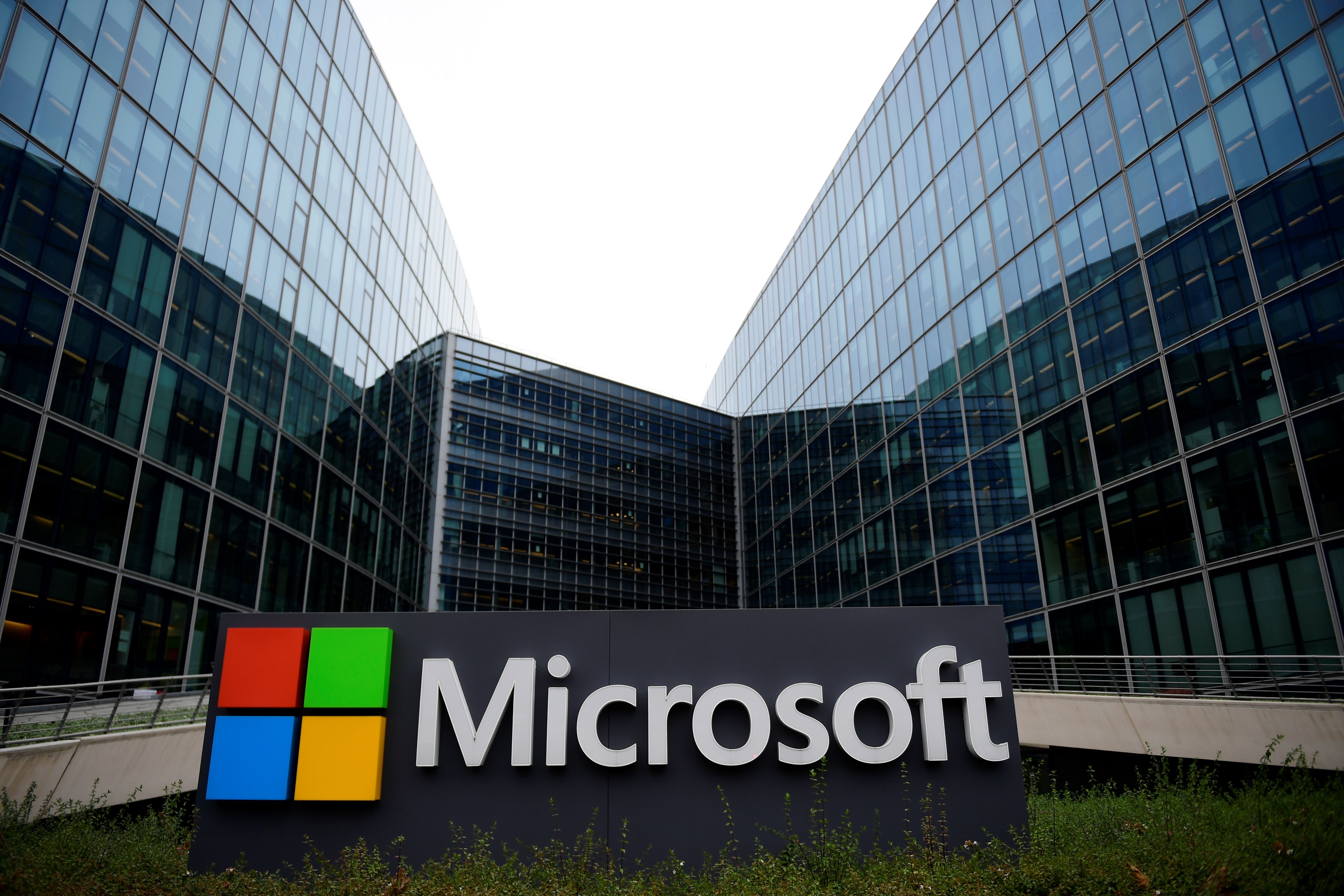 Jefferies Bumps Up Price Target on This Tech Giant by 7%; Remains Bullish - Vimarsana News