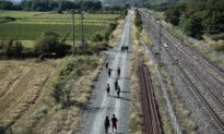 North Macedonia: Police Find 148 Migrants in Trucks