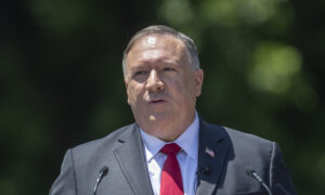 Pompeo Sends a Tough Signal to Beijing With His Visit to Taiwan