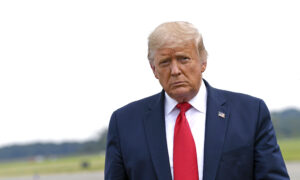 Trump Supports Stimulus Check, Unemployment Benefits Tied to Postal Service Funding: Meadows