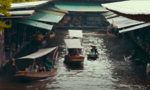 Chinese Citizens Returning From Thailand Angry at Quarantine Policies