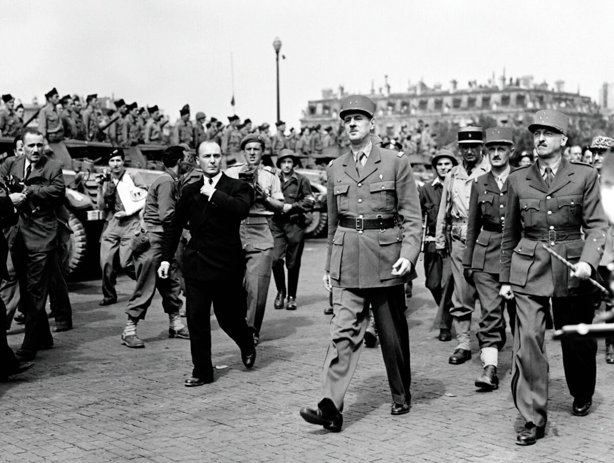 Париж в 1945 году