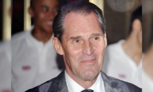 Ben Cross, Star of 'Chariots of Fire' Who Appeared in 'Star Trek,' Dies at 72