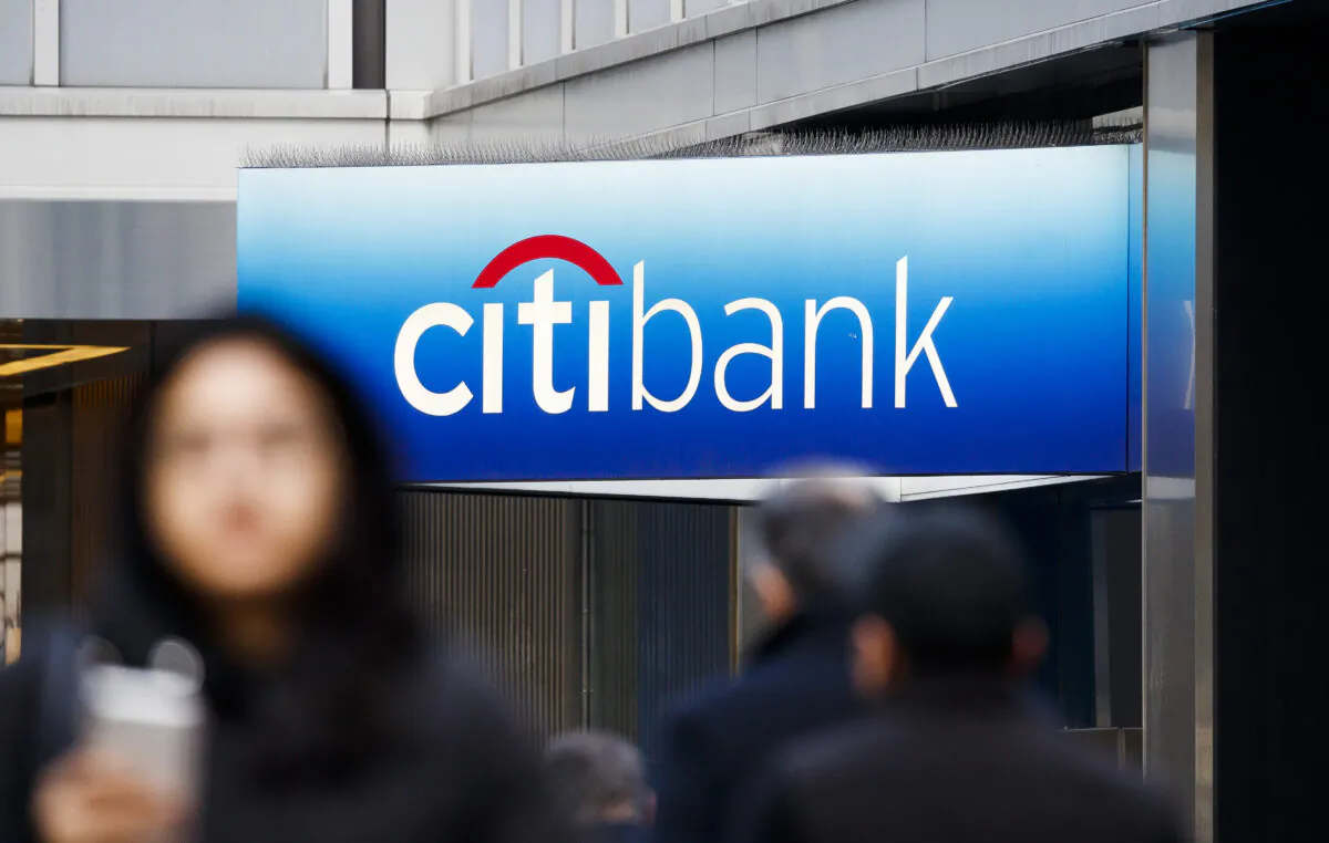 People walk past a Citibank branch in New York City, on Jan. 16 2020.
(Justin Lane/EPA-EFE/Shutterstock )