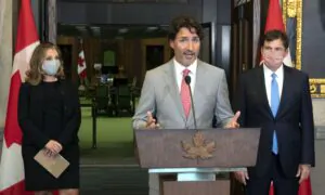 Trudeau Holds Press Conference on Tariffs