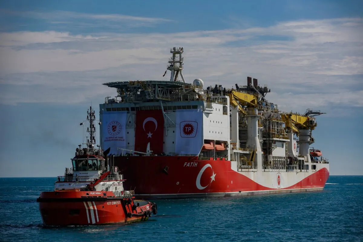 Turkey's drilling ship, Fatih, is sailing through Bosphorus toward Black Sea, in Istanbul, Turkey, on May 29, 2020. (Emrah Gurel/ File/AP Photo)