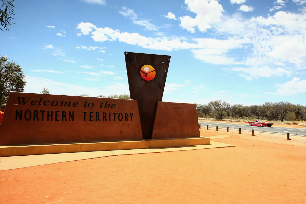 Northern Territory border into South Australia, on Oct. 19, 2015. (Mark Kolbe/Getty Images for The World Solar Challange)