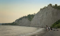 Large Section of Scarborough Bluffs Collapses, No One Injured