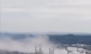 Chlorine Leak Causes Thousands to Flee Leshan City