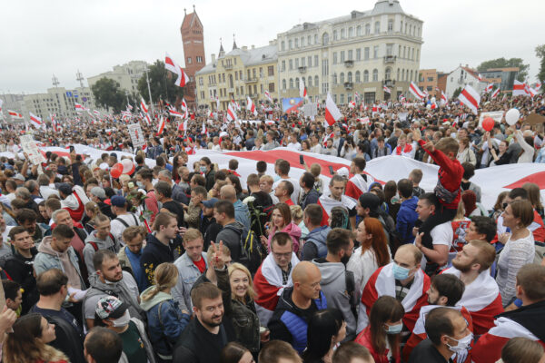 Demonstrators fill the streets of Minsk Belarus