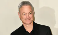 Gary Sinise Receives Humanitarian Award and ‘Proud Salute’ for Serving America’s Military