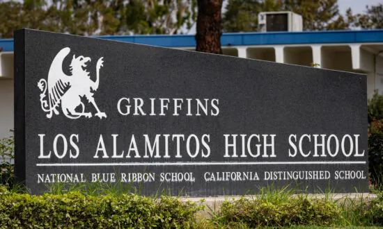 Los Alamitos Schools Consider Overhauling Homework Policy