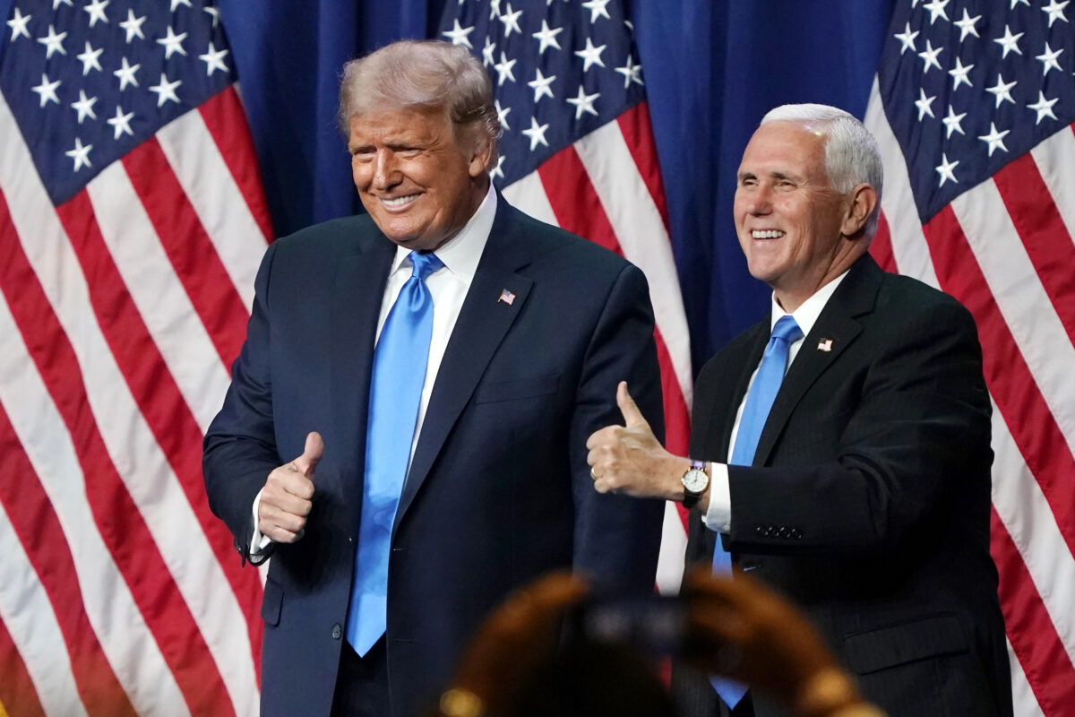 Trump Hasn’t Mentioned Replacing Pence on Possible 2024 Bid