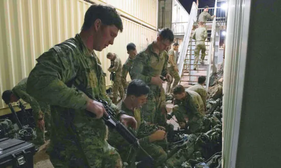 112 Soldiers From Army’s Legendary 101st Airborne Return From Africa to Their Families