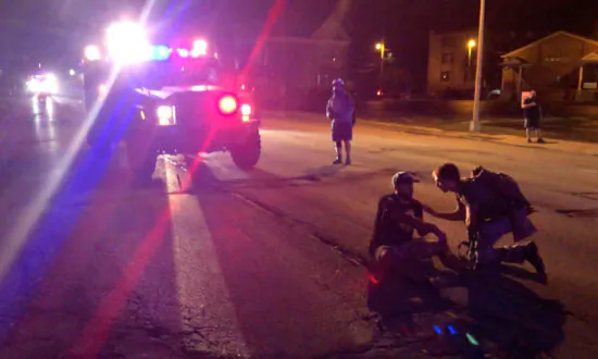 2 Shot Dead, One Injured as Kenosha Riots Enter Third Night