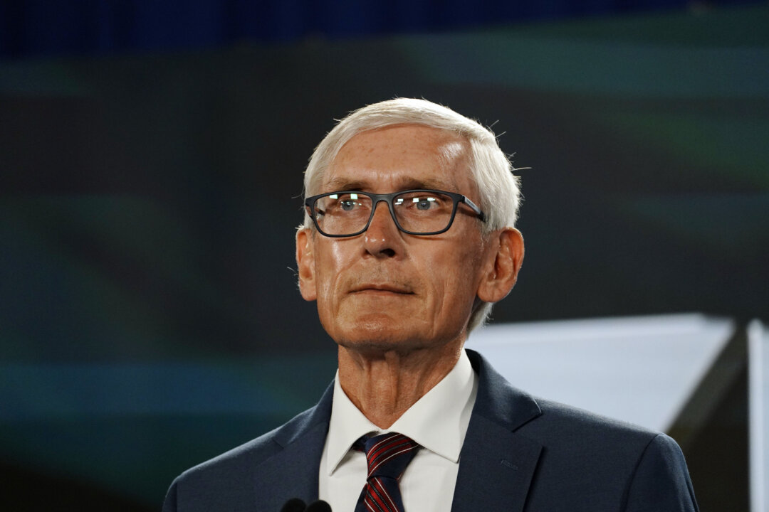 Wisconsin Governor Vetoes GOP-Sponsored ‘Parents’ Bill of Rights’