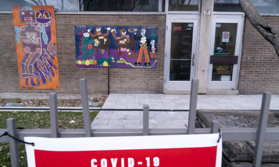 2 Quebec Teachers Test Positive for COVID-19, 20 in Quarantine