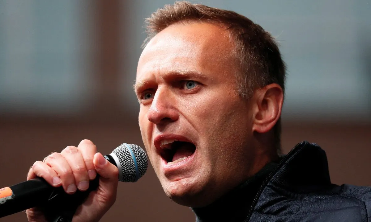 Russian opposition leader Alexei Navalny delivers a speech during a rally to demand the release of jailed protesters, in Moscow, on Sept. 29, 2019. (Shamil Zhumatov/Reuters)