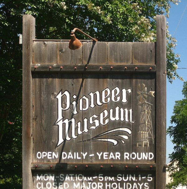 Pioneer_Village_Museum,_Fredericksburg,_Texas