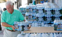 Here Are Some Essential Things You Should Absolutely Pack in a Go Bag When Disaster Strikes