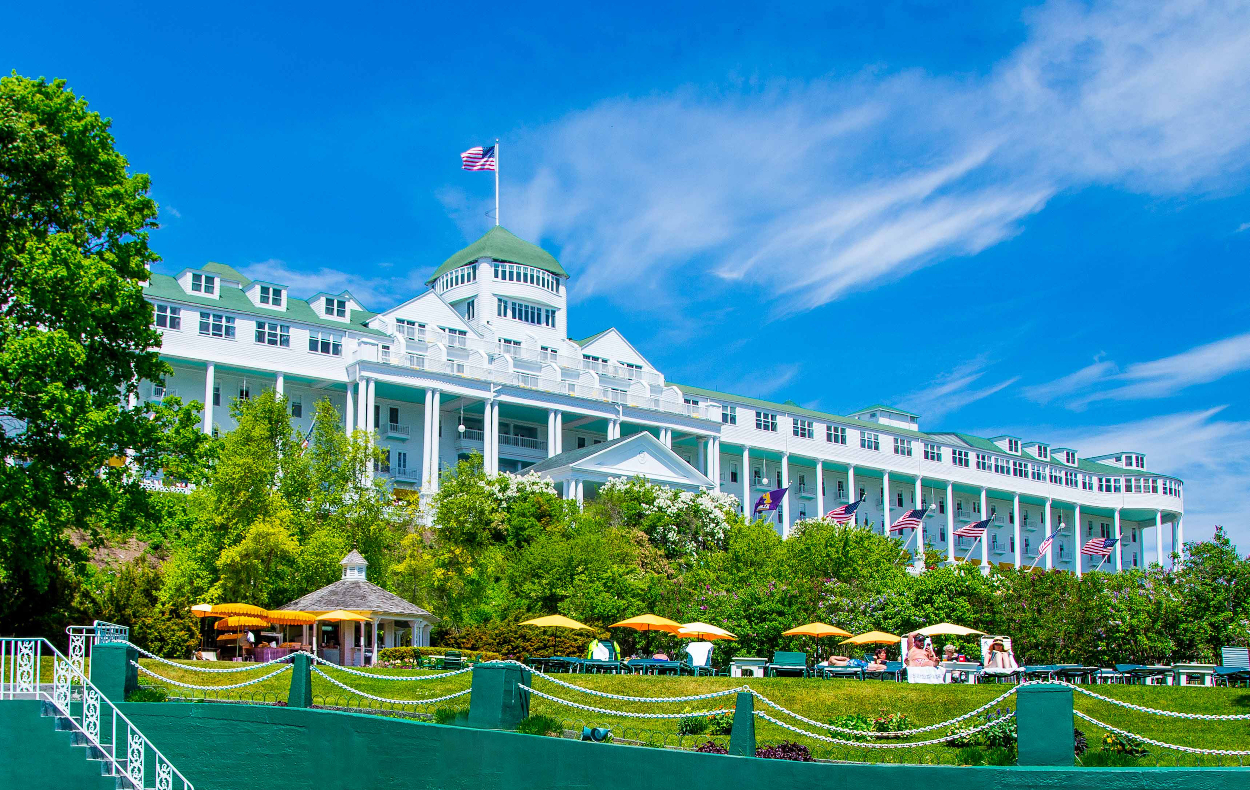 Mackinac Island's Grand Hotel has a 'Secret Garden' that's a social media  sensation 