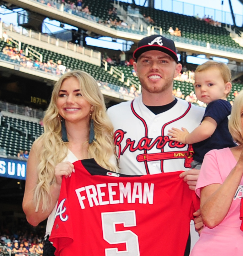 Atlanta Braves All-Star Freddie Freeman and Wife Chelsea Announce They ...