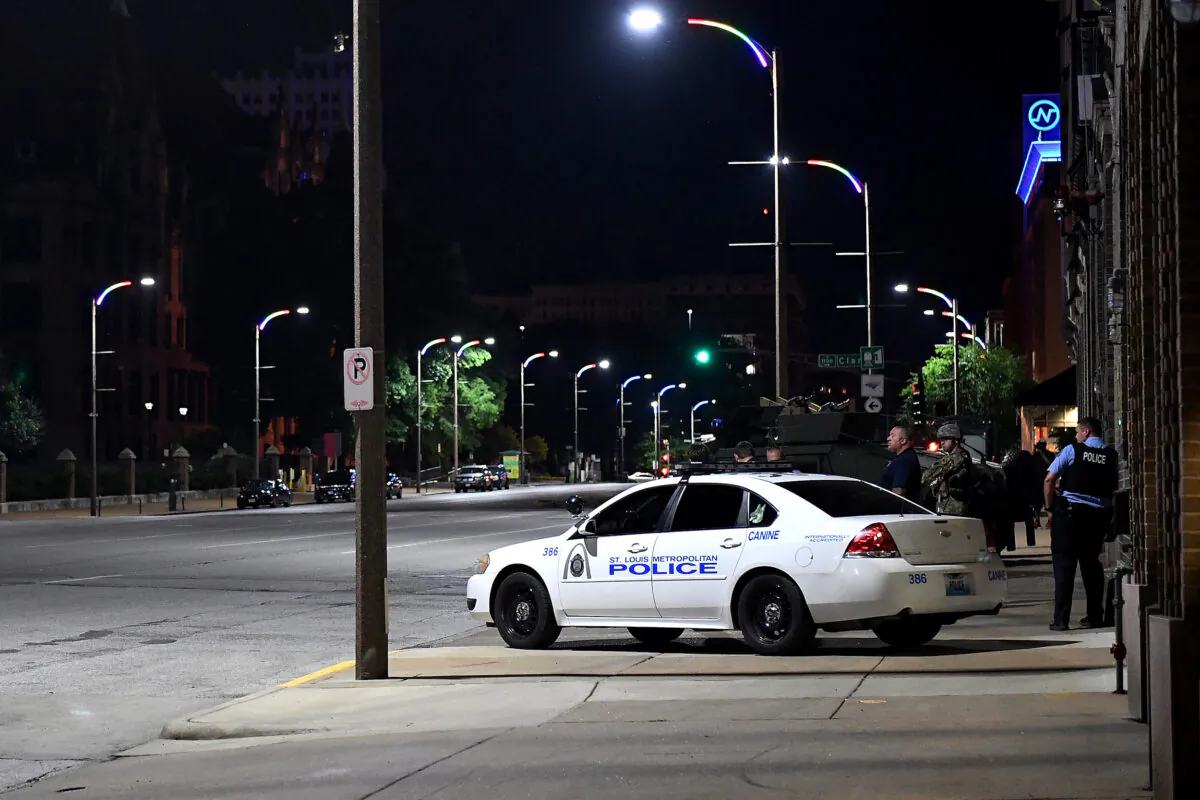 St. Louis City Police officers in a file photo. (Michael B. Thomas/Getty Images)