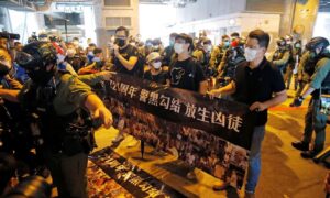 Calls Mount, Frustration Grows Over Trudeau's Promise to Help Hong Kong