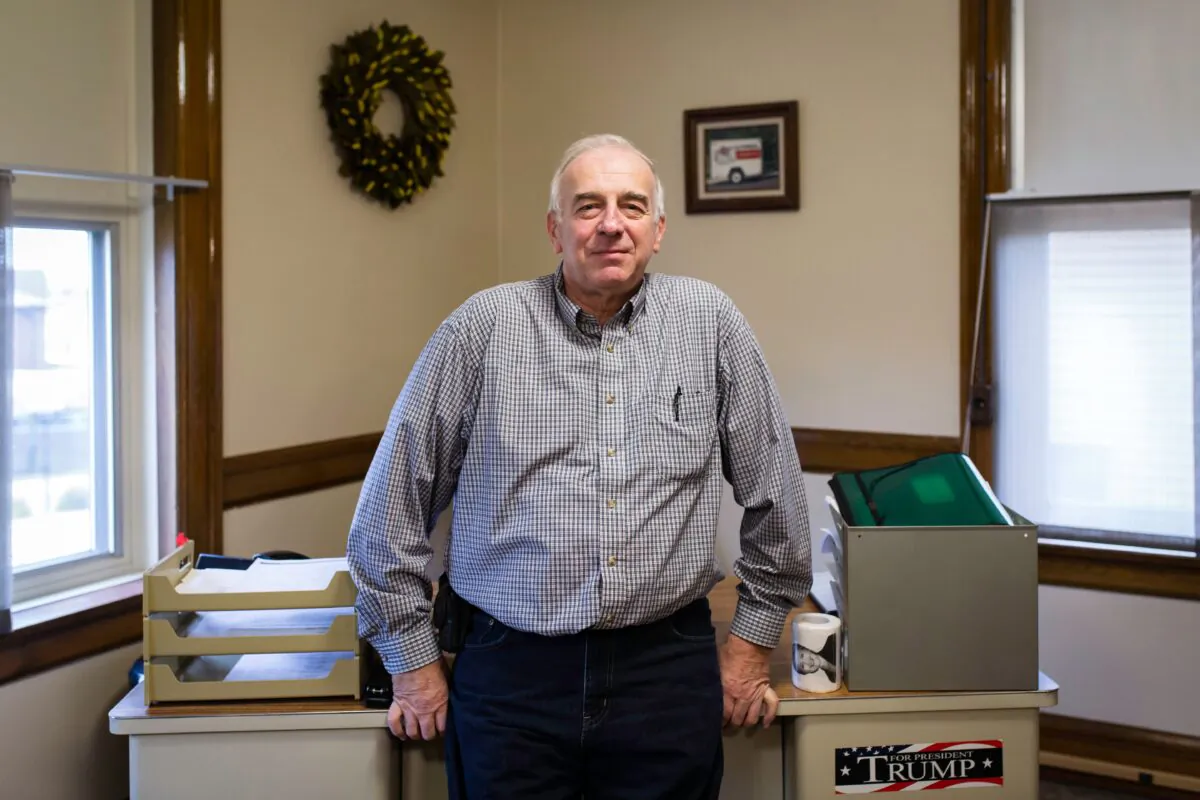 Mayor Robert Vlaisavljevich in Eveleth, Minn., a small northern Minnesota mining town with a population of roughly 3,700, on Oct. 2, 2018. (Kerem Yucel/AFP via Getty Images)