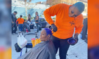 Woman Who Gives Free Makeovers to the Homeless Continues to Support Them Amid Pandemic