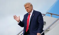 Trump Signs Order to Review Funding to ‘Anarchist’ Cities