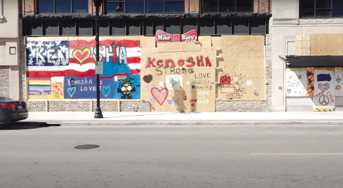 A boarded-up store in Kenosha, Wis., on Sept. 2, 2020. (Bowen Xiao/The Epoch Times.)