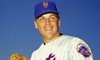 Tom Seaver, Heart and Mighty Arm of Miracle Mets, Dies at 75
