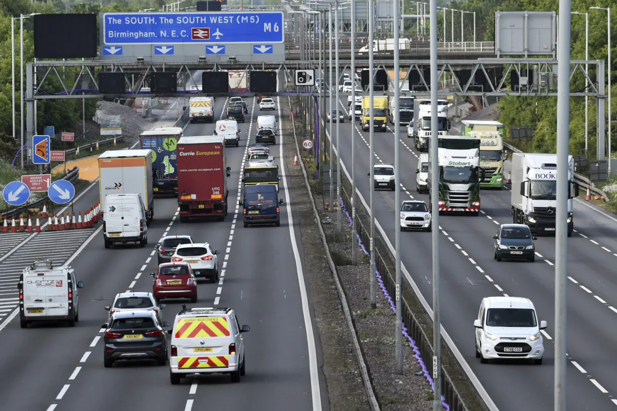Traffic moves along the M6 motorway near Birmingham,  England, on May 18, 2020. (Rui Vieira/AP Photo)