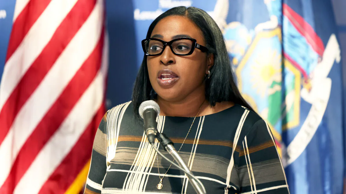 Rochester Mayor Lovely A. Warren addresses members of the media during a press conference related to the ongoing protest in the city in Rochester, New York on Sept. 6, 2020. (Michael M. Santiago/Getty Images)