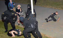 Hundreds of Belarus Protesters Claim Beatings by Police, Demand Justice