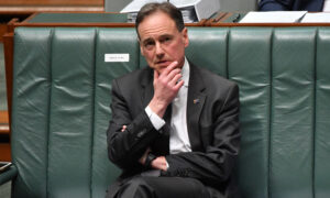 Health Minister Hunt Wants 'Victoria to Lift Its Speed Limits' Out of Lockdown