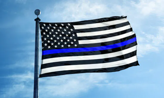 Community Debates Displaying Thin Blue Line Flag at Hart School Board Meeting