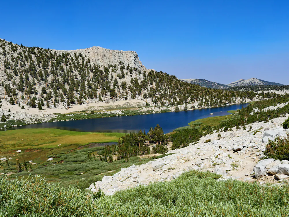 Long Lake, one of the Cottonwood Lakes. (Shutterstock)