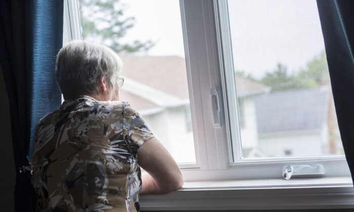 Study finds that loneliness increases the risk of heart
disease. (Illustration - Lopolo/Shutterstock)