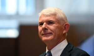 Victoria Roadmap 'Most Crushing Policy' Says Australia's CCP Virus Vaccine Boss