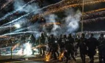 Portland Police Barred From Using Tear Gas to Control Crowds: Mayor