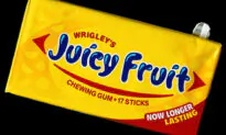 Kind WWII Vet Known for Handing Out Gum Will Have Casket Painted Like Pack of ‘Juicy Fruit’