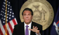 Catholics, Jews Sue NY’s Cuomo Over Limits on Religious Attendance