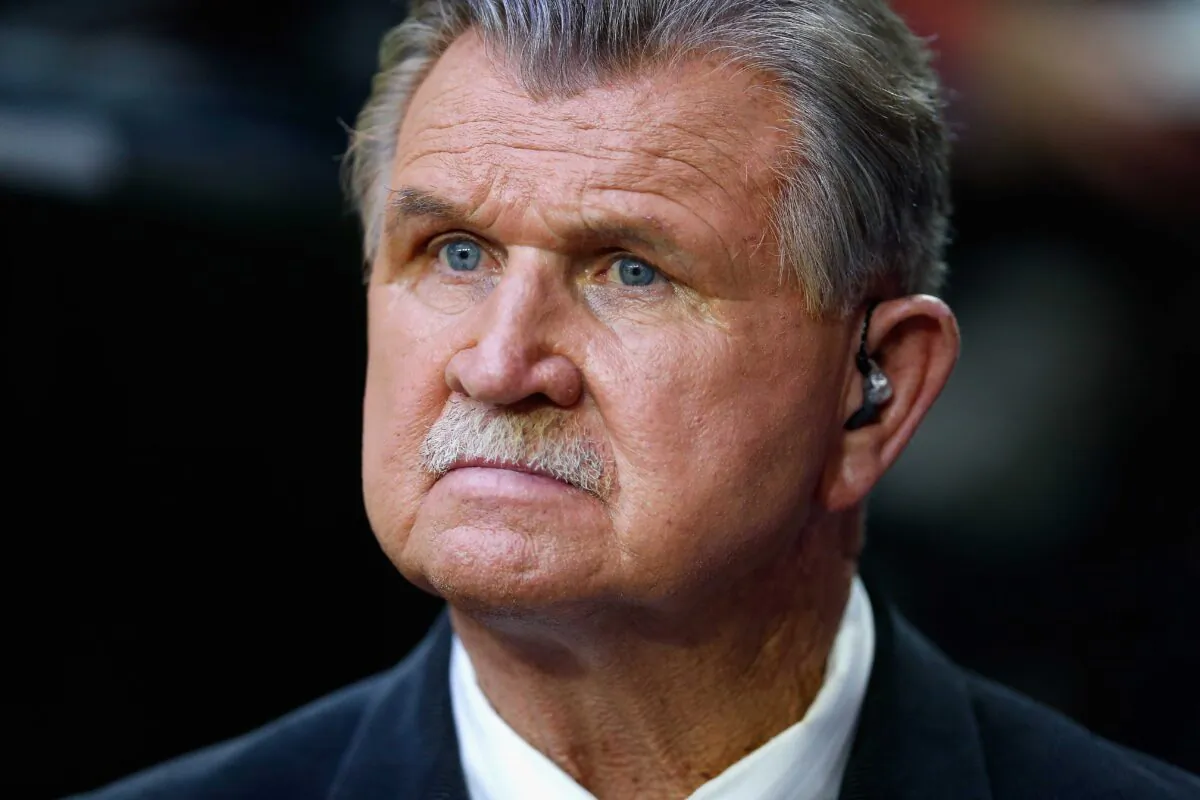 Former American football player, coach, and television commentator Mike Ditka during the 2015 Pro Bowl at University of Phoenix Stadium in Glendale, Ariz., on Jan. 25, 2015. (Christian Petersen/Getty Images)