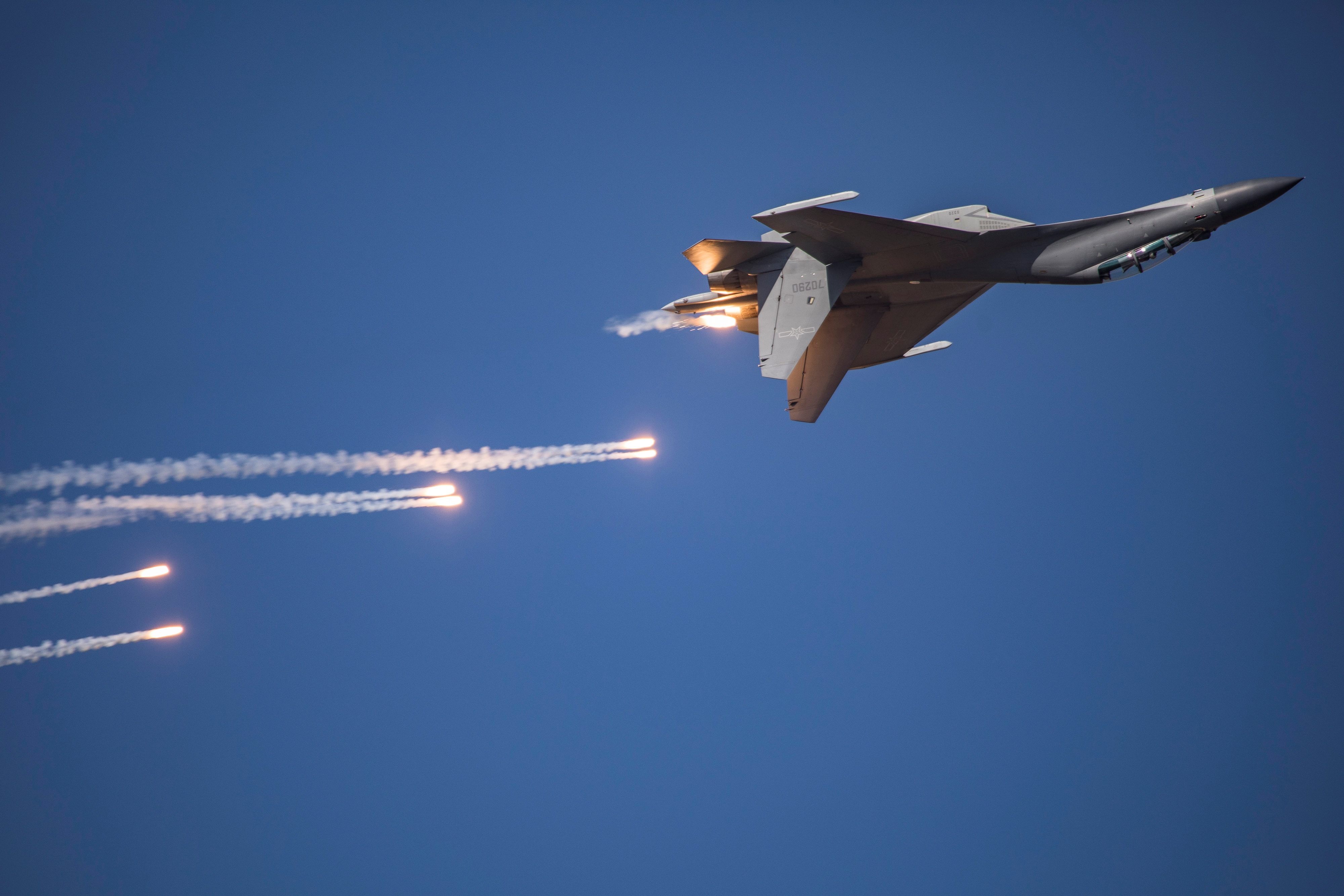 China Sends 39 Warplanes, 3 Ships Toward Taiwan in 24 Hours - Vimarsana News