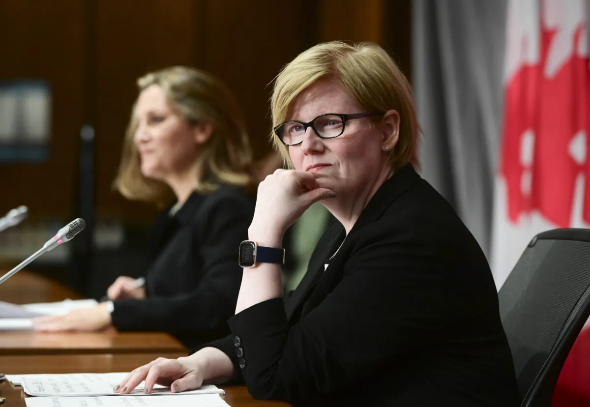 Minister of Finance Chrystia Freeland (L) and Minister of Employment, Workforce Development and Disability Inclusion Carla Qualtrough hold a press conference on Parliament Hill in Ottawa on  Sept. 24, 2020. (Sean Kilpatrick/The Canadian Press)