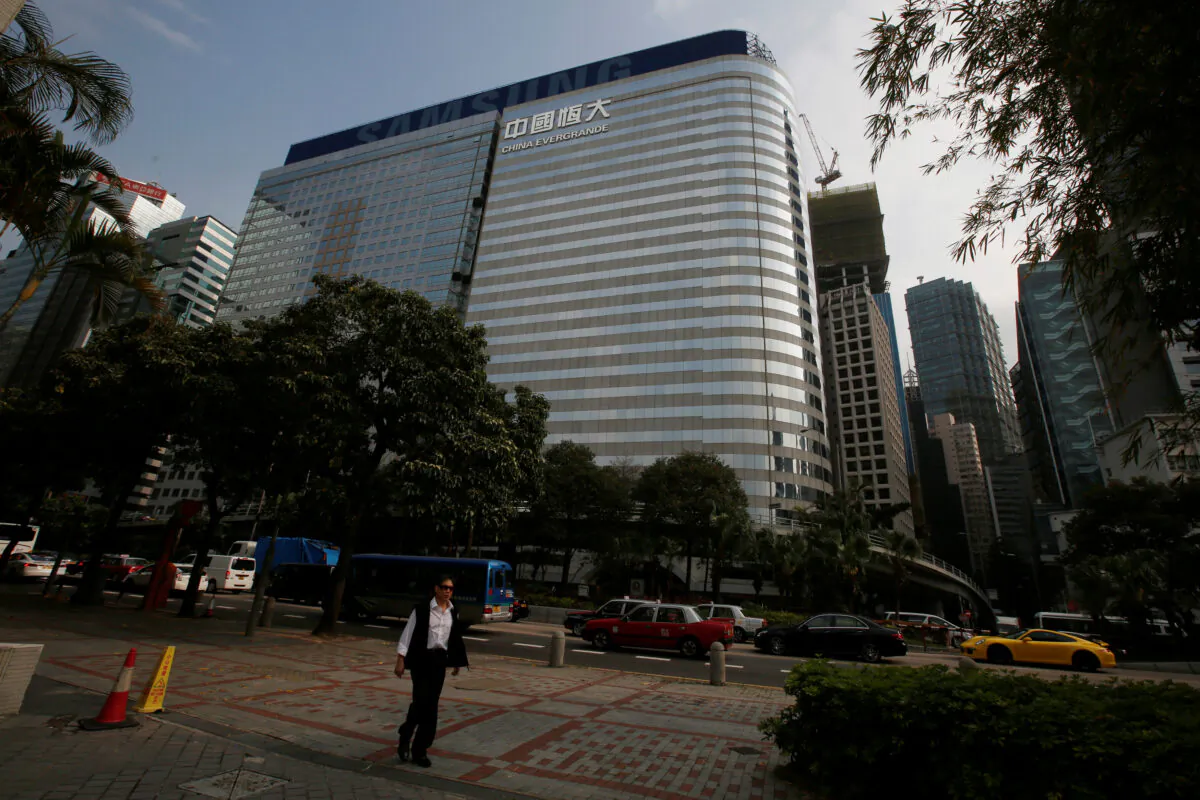 An exterior view of China Evergrande Centre in Hong Kong, China March 26, 2018.  (REUTERS/Bobby Yip)