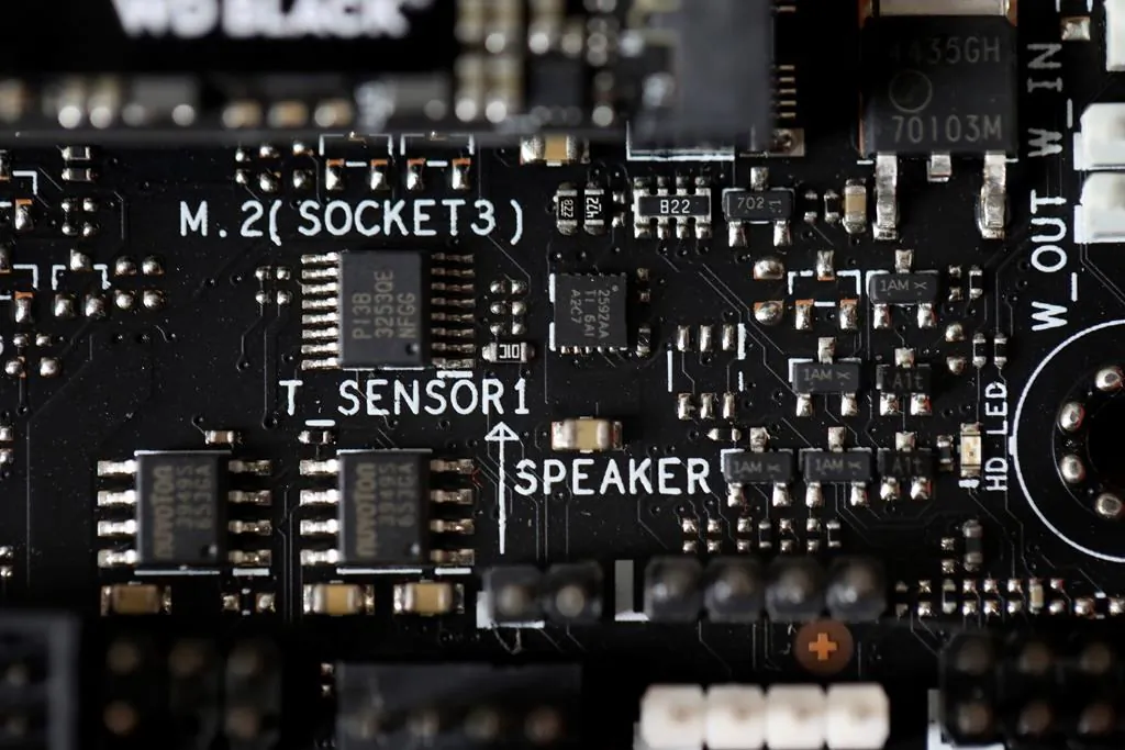 The inside of a computer in Jersey City, N.J., on Feb. 23, 2019. (The Canadian Press/AP/Jenny Kane)