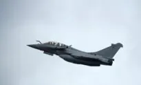 French Jet’s Sonic Boom Shakes Paris, Disrupts Tennis